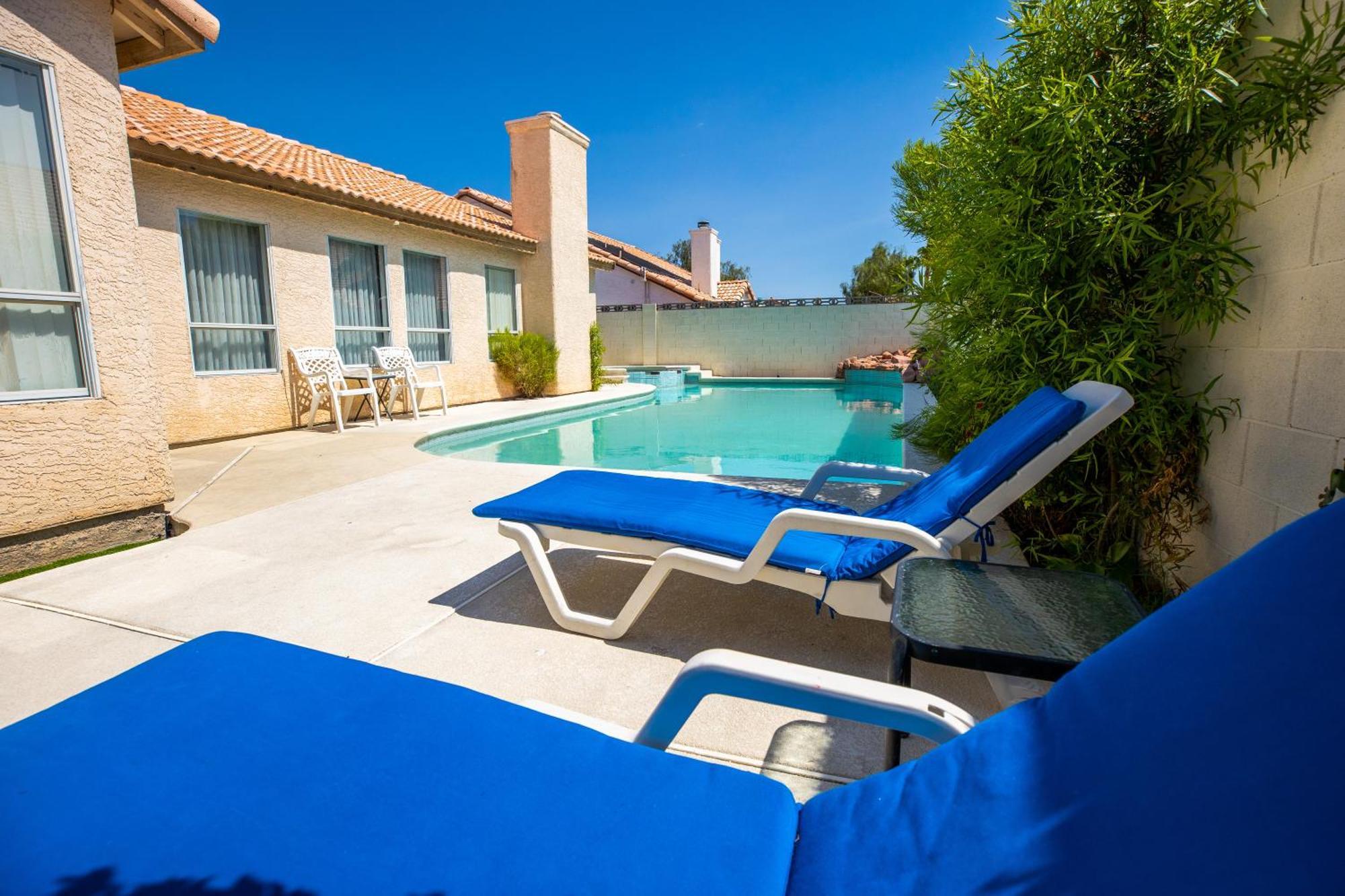 Luxury 1900 Sq Ft House Huge 46 Ft Pool & Hot Spa Las Vegas Exterior photo